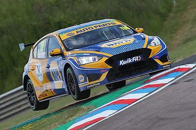 BTCC Thruxton: Sutton claims yet another win in race two